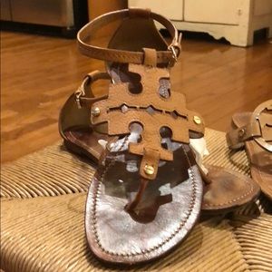 Tory Burch logo leather sandals